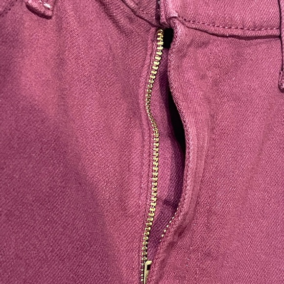 Mother Jeans Rascal Sliced Up Heel in Play Date Burgundy Wash - Size 27 - Picture 4 of 9